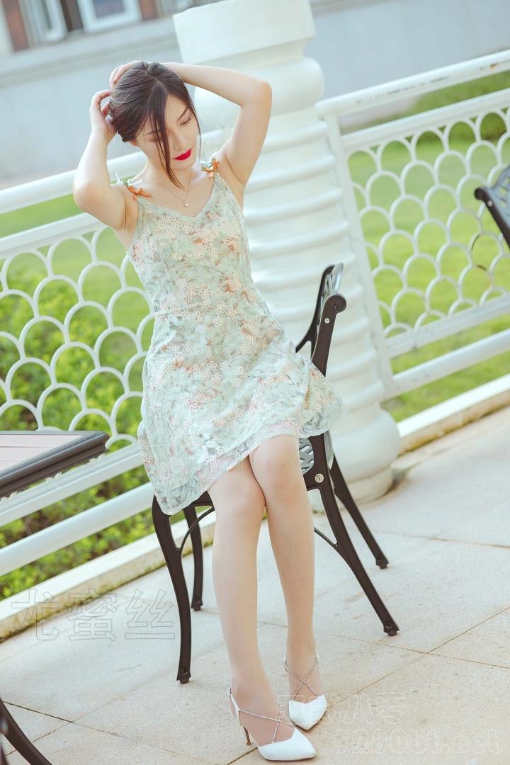 [尤蜜丝]穿搭写真 NO.064[76P／727MB]预览图