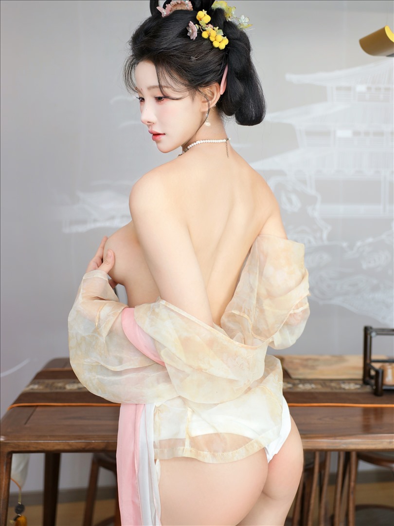 销魂勾魄@梨霜儿《唐装》[112P-459.2M]推荐预览图